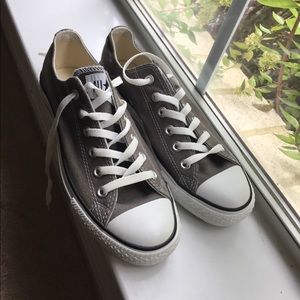 Womens converse light grey size 9